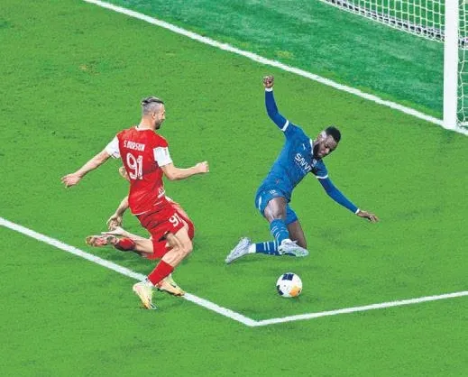 Jesus: 4 İsmail Kartal: 1