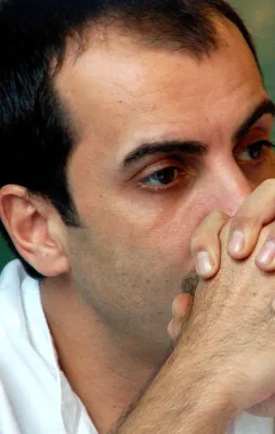 Kumarda servet kaybetti