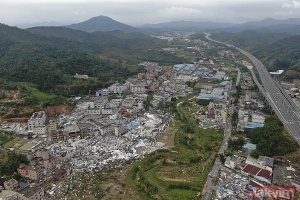 Çin’i kasırga vurdu! 141 fabrikada yıkım: On binlerce kişi evinden oldu! Hasarın boyutu o fotoğraflarda ortaya çıktı - 1