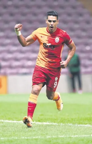 İki yıllık sözleşmem daha var