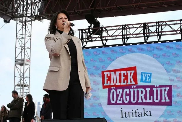 kandil-talimat-verdi-hdpli-pervin-buldan-harekete-gecti-altili-masa-bizim-adayimiza-oy-versin-1674292771664.jpeg Kandil talimat verdi HDP'li Pervin Buldan harekete geçti: Altılı masa bizim adayımıza oy versin-4