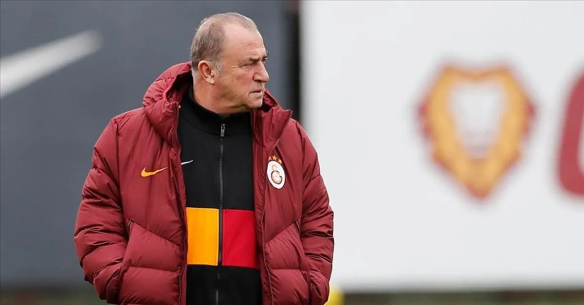 Galatasaray’da Fatih Terim 6 ismin biletini kesti! İşte devre arasında ayrılacak isimler...