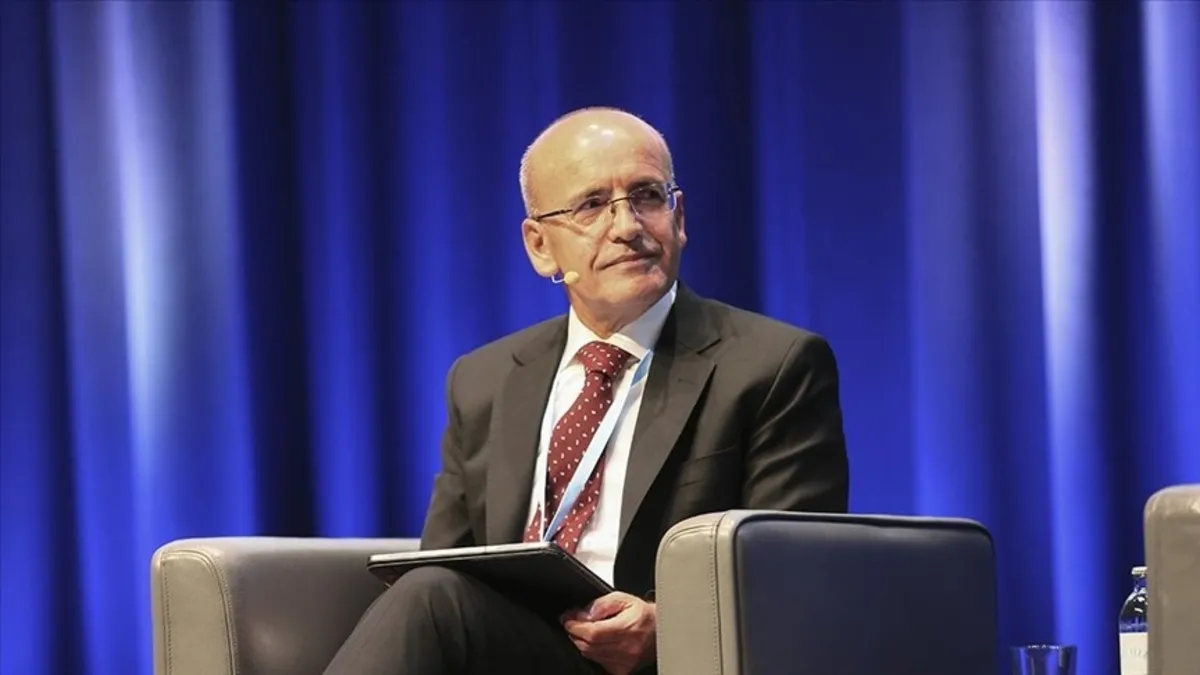 Bakan Şimşek'ten önemli mesajlar: Enflasyon hızla düşmeye devam edecek