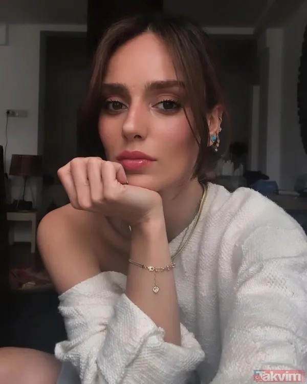 BEKLENENDEN ERKEN GELDİ! 35. HAFTA SÜRPRİZİ Doğumla ilgili ortaya çıkan bir diğer detay ise minik Sarp Marco'nun biraz sabırsız olduğu yönünde. Bestemsu...