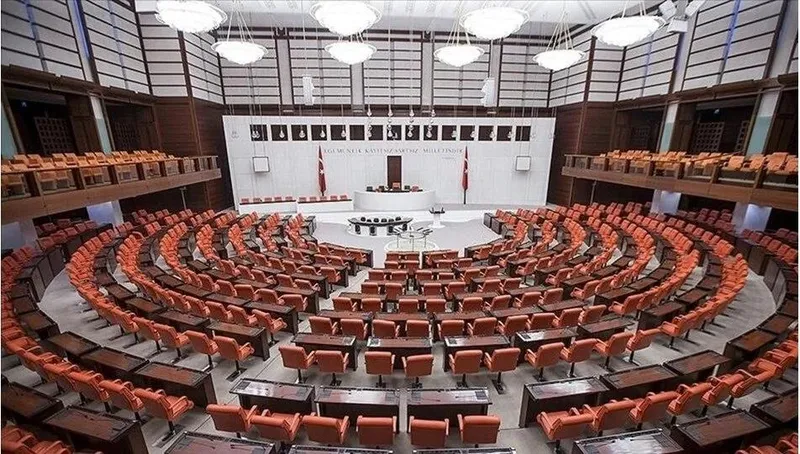 tbmm-baskani-kurtulmustan-yeni-anayasa-mesaji-normallesme-katki-saglar-1715426737278.jpeg TBMM Başkanı Kurtulmuş'tan yeni anayasa mesajı: Çok olumlu görüşmeler oldu-8