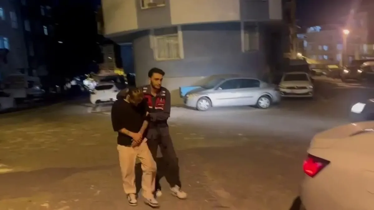 "Ailem Güvende" operasyonunda flaş gelişme: Sapkın aktivist Emre Tanış gözaltına alındı!