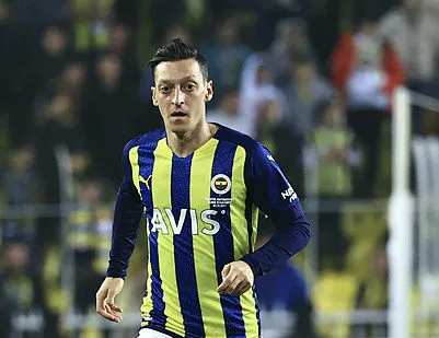 Galatasaray derbisi öncesi Özil’den taraftara çağrı