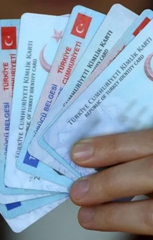 Yeni kimlik randevusu nasıl alınır? NVİ ehliyet, kimlik yenileme işlemleri ve ücreti nedir?