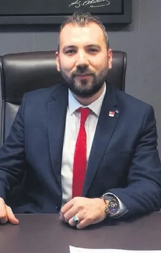 CHP Meclis Üyesi Adayı Serkan Göker, partililer tarafından darp edildi