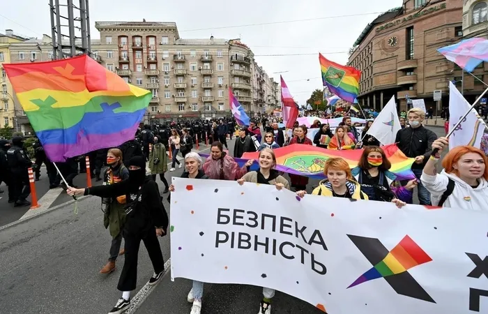 rusyada-lgbt-terorune-gecit-yok-tum-faaliyetlerin-yasaklanmasina-karar-verildi-1701360087067.jpeg