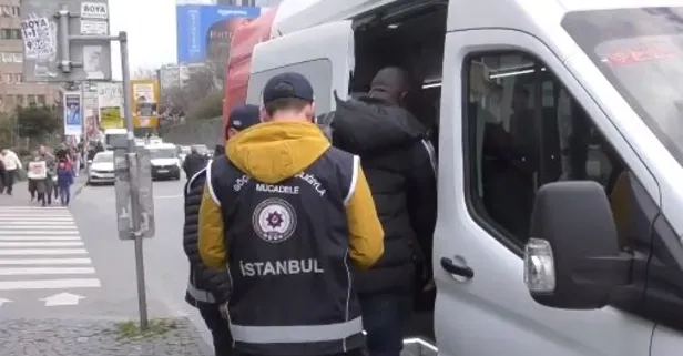 Son dakika: Göçmen kaçaklığına KALKAN-5 operasyonu: Bin 510 kaçak göçmen yakalandı
