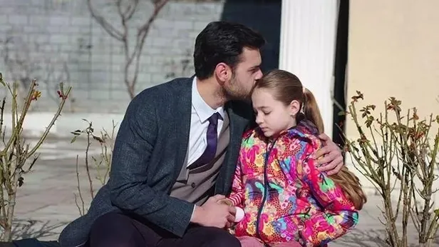 hicran-dizisi-konusu-ne-oyunculari-kimler-kanal-dnin-yeni-dizisi-hicran-ne-zaman-saat-kacta-hangi-gunler-yayin-1667892417189.jpeg Kanal D'nin yeni dizisi Hicran ne zaman, saat kaçta? Hicran dizisi nerede çekiliyor? Hicran dizisi konusu ne oyuncuları kimler?-2