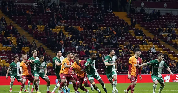 Galatasaray - Konyaspor maçından sonra flaş sözler! "Rezil futbol ve skandal"