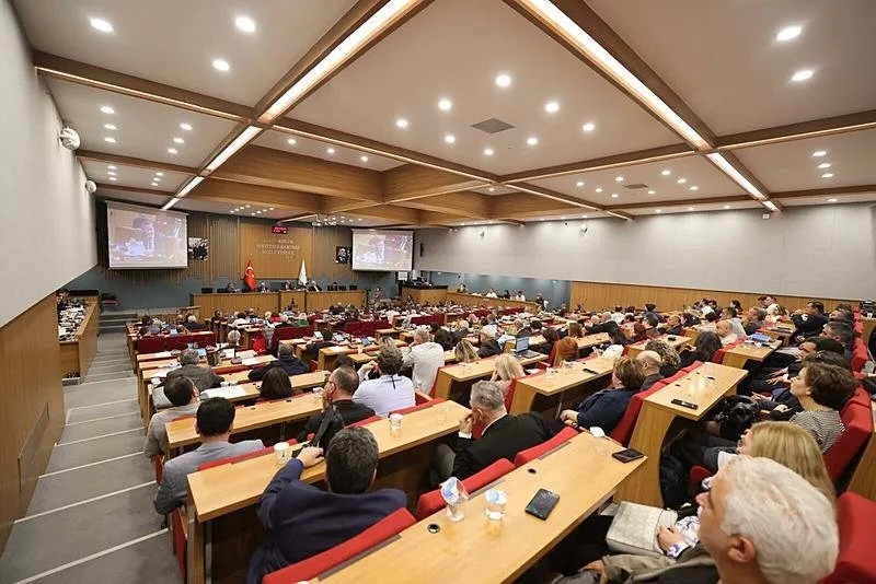  İZSU Genel Müdürlüğü'nün Olağanüstü Genel Kurul Toplantısı (DHA)