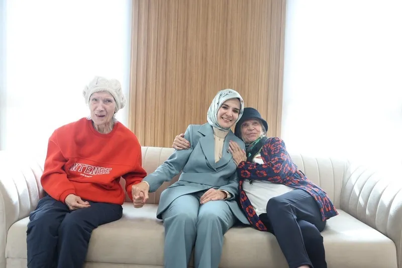 Aile ve Gençlik Fonu'nda 4715 genç 4765 bebek! Bakan Göktaş duyurdu: Doğum ve babalık izni artıyor | Evde bakım ücretine "memur" ayarı-2