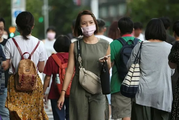 son-dakika-haberi-cinde-kabus-geri-dondu-yiyeceklerde-covid-19a-rastlandi-halka-coronavirus-testi-yaptirin-cagrisi-1600677894709.jpg Son dakika: Korkulan oldu! Yiyeceklerde koronavirüse rastlandı...-3