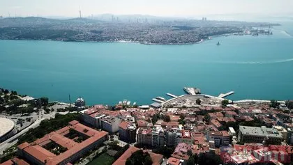 İstanbul Boğazı renk değiştirdi! Havadan görüntülendi