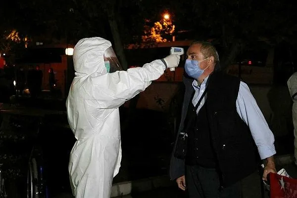 hollandadan-getirilen-turk-vatandaslari-denizlide-yurda-yerlestirildi-1587591912166.jpeg Hollanda'dan getirilen Türk vatandaşları Denizli'de yurda yerleştirildi-2