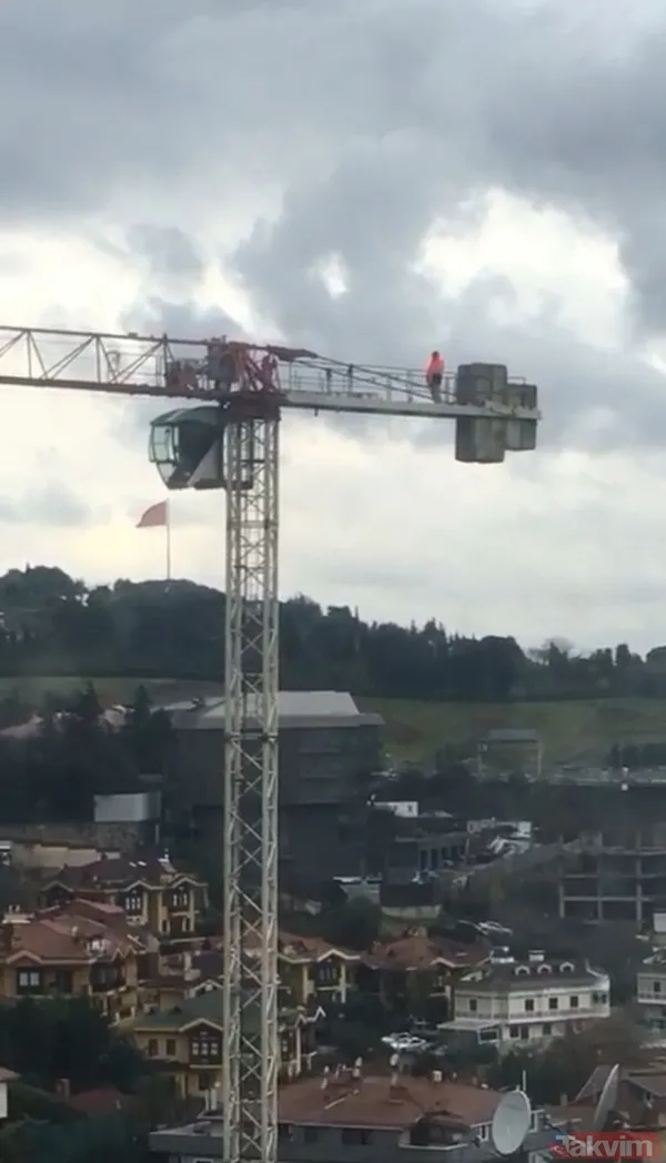 İstanbul Üsküdar’da çalışan bir vinç operatörü namaz kılmak için yerden 60 metre yükseklikte vinci kıbleye çevirdi - 1