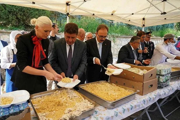 CHP’li Bilecik Belediye Başkan Vekili Melek Mızrak Subaşı göstermelik sözleşme ayarladı tarih atmayı unuttu-3