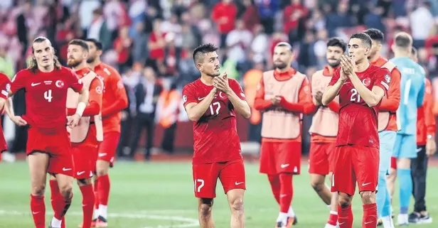 Takvim Gazetesi yazarları Milli Takım'da yaşanan süreci değerlendirdi: "Hoca kendini sorgulamalı bence bir an önce gönderilmeli"