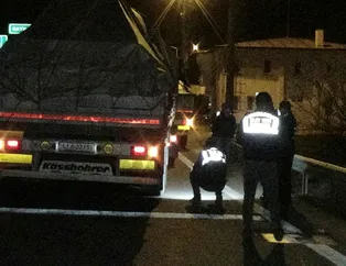 Oğlunun kullandığı tırın altında kaldı! Acı olay