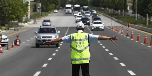 istanbul-valiligi-duyurdu-vatandaslar-dikkat-4-nisanda-bu-yollar-kapali-olacak-1617397152124.jpeg İstanbul Valiliği duyurdu! Vatandaşlar dikkat: 4 Nisan'da bu yollar kapalı olacak-4