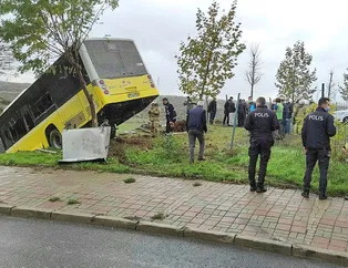 İETT otobüsü yoldan çıktı