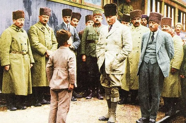 Türkiye tek yürek oldu 23 Nisan'ı kutluyor! Gazi Meclis’te tören var