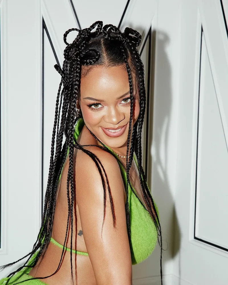 rihannadan-pes-pese-turkiye-hamlesi-ankaradan-sonra-eskisehir-1784798551532.jpg Rihanna’nın Türkiye merakı büyüyor: Ankara’nın ardından şimdi de Eskişehir hamlesi!-3