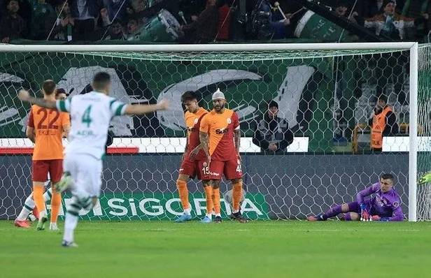 aslan-kayiplarda-konyaspor-galatasaray-2-0-mac-sonucu-1646503748196.jpeg Aslan kayıplarda! (Konyaspor - Galatasaray 2-0 | MAÇ SONUCU)-3