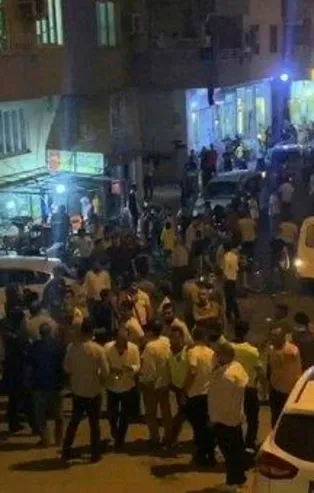 Türk bayrağına alçak saldırı