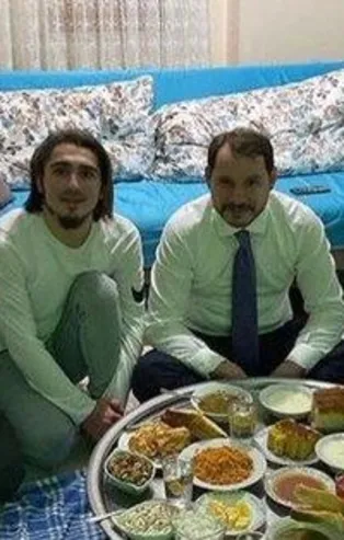 Hazine ve Maliye Bakanı Berat Albayrak'tan Abdülkadir Ömür'e ziyaret