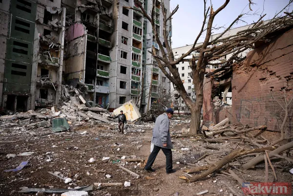 Buğday değil ölüm tarlası! Askerleri öldürüp servis ettiler! Rusya-Ukrayna savaşında çarpıcı kareler... - 23