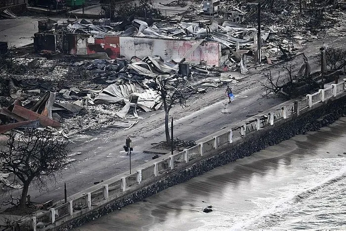hawaiide-100-milyon-dolarlik-luks-kale-mark-zuckerbergin-siginagina-tepki-yagiyor-dunya-hangi-felakete-gebe-th-1702904208313.jpeg Hawaii’de 100 milyon dolarlık lüks kale: Mark Zuckerberg’in sığınağına tepki yağıyor! Dünya hangi felakete gebe? The Economist, the Simpsons, the Last of Us…-2