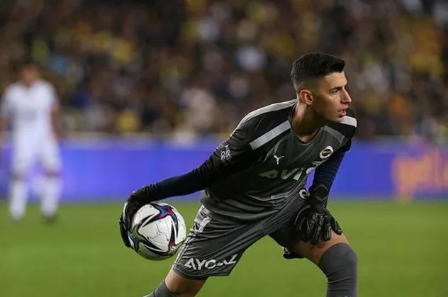 Fenerbahçe Berke Özer'i koruma altına aldı!
