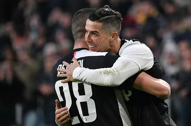 Merih Demiral oynadı Juventus, Serie A'da 3 puanı 4 golle aldı