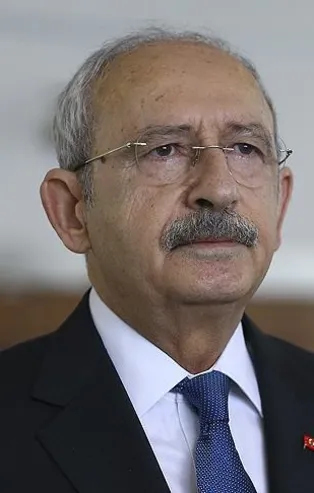 Sözde demokrat özde kukla: Kemal Kılıçdaroğlu için açılan baba afişinde dikkat çeken detay