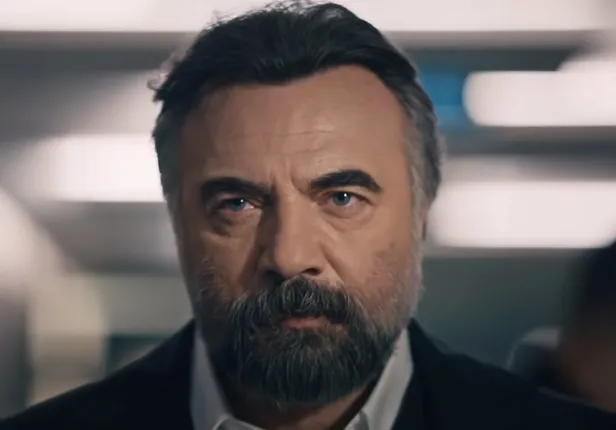 eskiya-dunyaya-hukumdar-olmazin-yeni-masa-uyelerinden-sahane-poz-kartlar-karildi-7-sezonda-yer-yerinden-oynayacak-1634729699802.jpg Eşkıya Dünyaya Hükümdar Olmaz'ın yeni masa üyelerinden şahane poz! Kartlar karıldı 7. sezonda yer yerinden oynayacak-6