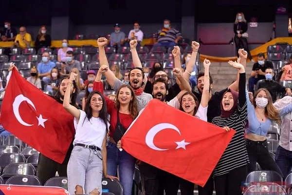 Filenin Sultanları 2021 CEV Kadınlar Avrupa Şampiyonası ilk maçında Romanya'yı 3-1 yendi - 4