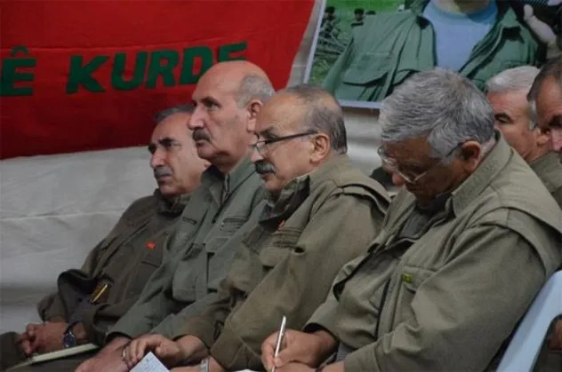 Eli kanlı terör örgütü PKK'nın elebaşlarından darbeci amirallere selam!