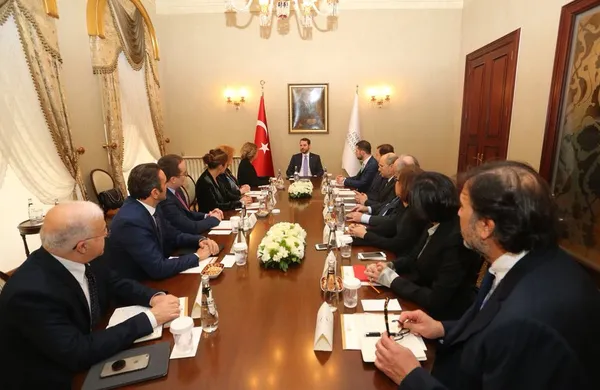 Bakan Albayrak'tan kritik görüşme-2