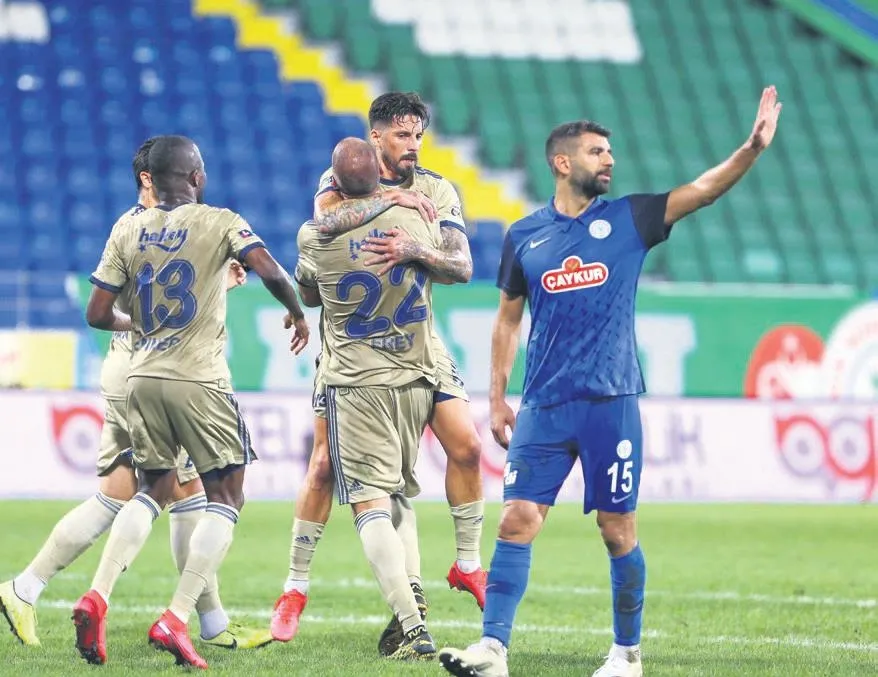 Yeni transferler galibiyeti getirdi