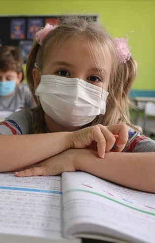 Bilim Kurulu üyesinden yüz yüze eğitim için yeni öneri! "Okullarda kullanılabilir"