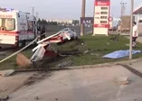 Tekirdağ'da feci kaza anı güvenlik kamerasında! Otomobil yol kenarında bekleyenlere çarptı: 1 ölü