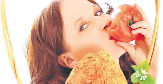 Sağlıksız beslenmek hem hastalıklara davetiye çıkarıyor hem de yaşlanmayı hızlandırıyor