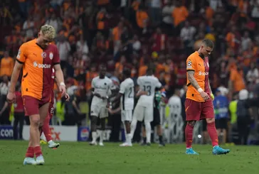 Galatasaray- Young Boys maçını spor yazarları değerlendirdi: Teknik sorun vardı! Okan Buruk’un ilk 11’i hatalıydı