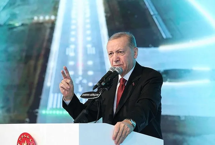 Başkan Erdoğan'dan Türkiye'nin en büyük ikinci pistinin açılışında önemli açıklamalar-6