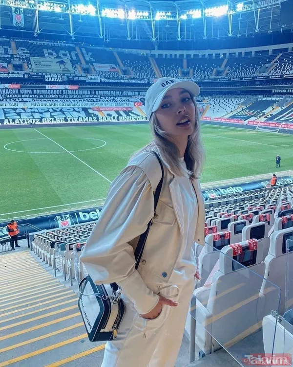 Sergen Yalçın’ın eski aşkından yatak odasında cesur paylaşım! 22’lik Lisaveti Karibskaya dantelli pijamasıyla boy gösterdi - 5