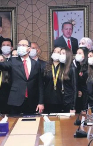 Türk sporunun gücünü herkese gösterdiniz | Yurttan ve dünyadan spor gündemi